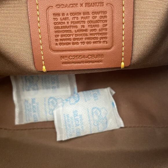 NWT Coach X Peanuts Teri Shoulder Bag In Signature Canvas With Snoopy Print - Picture 5 of 6